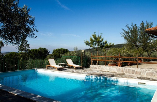 Magione Apartment | Home holidays whit pool