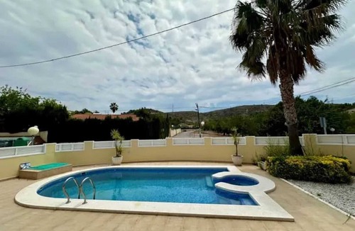 Borriol Villa | Homerez - Spacious Villa with Pool in Vall d'Umbri