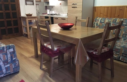 Roccaraso Apartment | Homerez - 1-Bedroom Mountain View Apartment