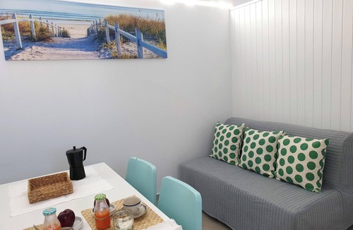 Poble Nou del Delta Apartment | Homerez - 25 m² Apartment in Poble Nou with Terrace