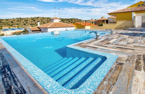 Ruidera Villa | Homerez - Big villa for 10 ppl. with swimming-pool at Ruidera