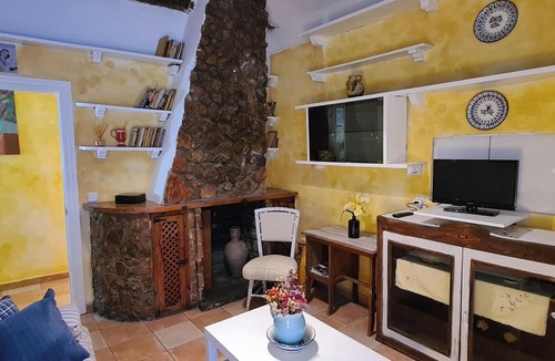 Old Town Apartment | Homerez - Charming apartment in Cuenca with parking included