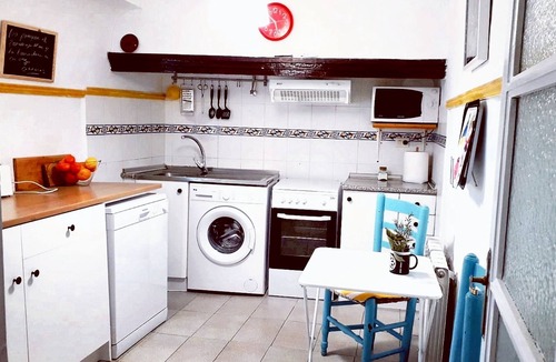 El Poyo del Cid House | Homerez - House in El Poyo del Cid