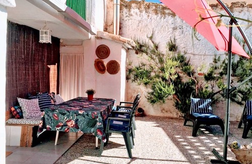 El Poyo del Cid House | Homerez - House in El Poyo del Cid