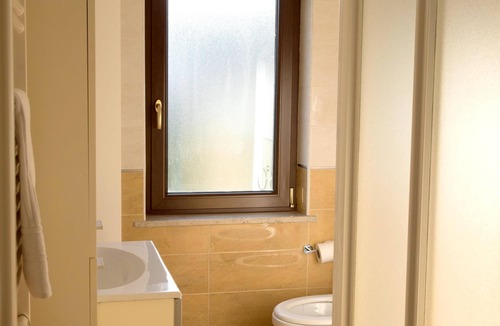 Caiazzo House | Homerez - Nice house for 6 ppl. with shared pool and garden at Bosco di Caiazzo