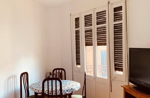 Tortosa Apartment | Homerez - Spacious appartement for 6 ppl. with terrace and balcony at Tortosa