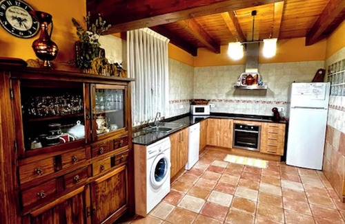 Ogassa House | Homerez - Spacious House in Ogassa with Terrace and BBQ