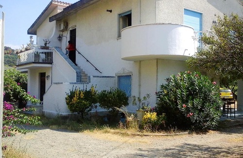 Tortora Marina Apartment | Homerez - Spacious appartement for 6 ppl. with garden at Tortora Marina