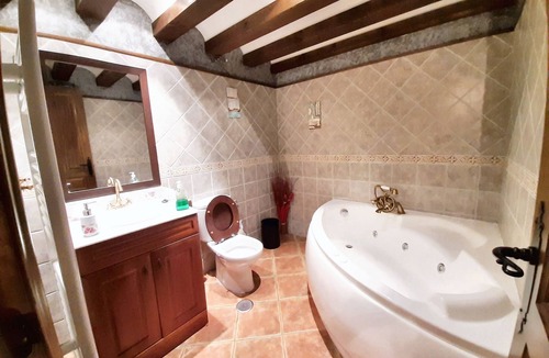 Hueva House | Homerez - Welcoming House in Hueva, Great View