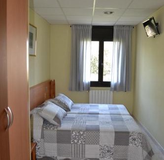 Figueres House | Hostal Bartis