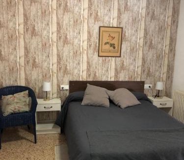 Tivissa House | Hostal Braseria Missamaroi