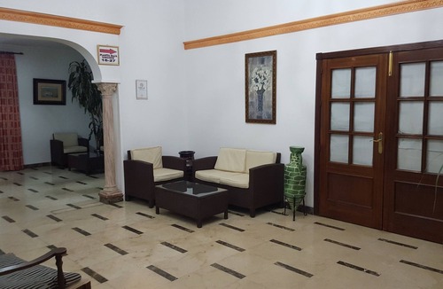 Bollullos Par del Condado Hostel | Hostal Restaurante el Lirio