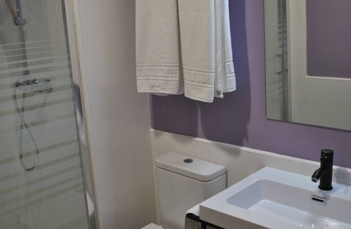 Cervera Hostel | Hostal Universitat Cervera