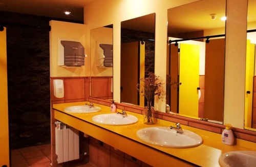 La Molina Hostel | Hostal Xalet Refugi Pere Carné - Hostel