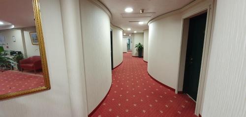 Rione San Maurizio Hotel | Hotel Europa