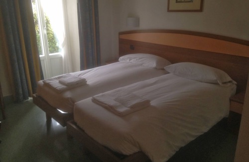 Azzano Hotel | Hotel Lario