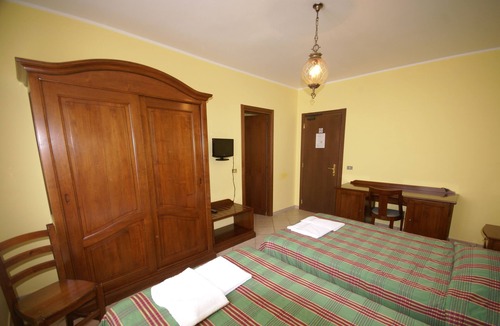 Acceglio Hotel | Hotel Londra