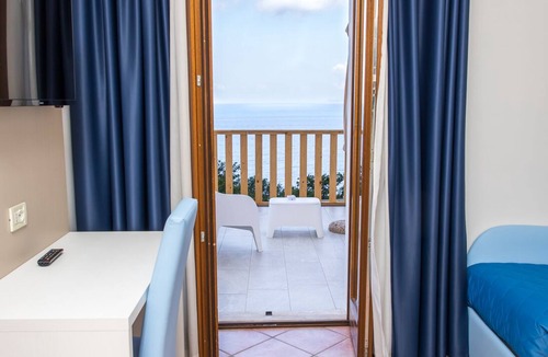 Marina di Maratea Hotel | Hotel Martino