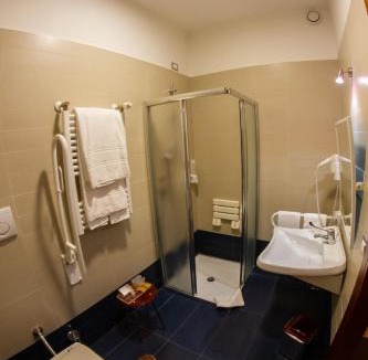 Lido di Capo Portiere Hotel | Hotel Miramare