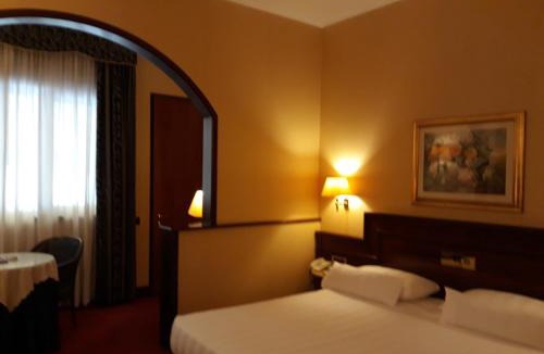 Novegro Hotel | Hotel Motel Luna