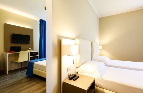 Oleggio Hotel | Hotel Oleggio Malpensa