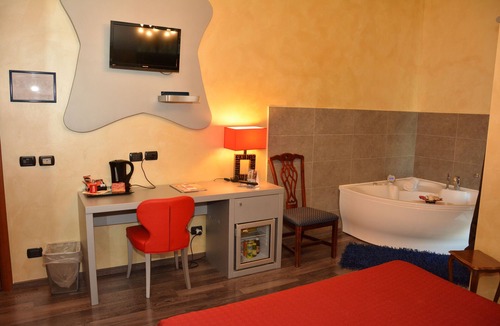 San Secondo di Pinerolo Hotel | Hotel Villa Glicini