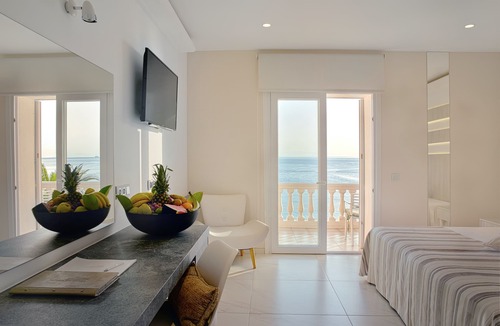 Almadraba-Canyelles Hotel | Hotel Vistabella