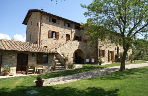 Montone House | House ∙ 3 bedrooms ∙ 6 guests