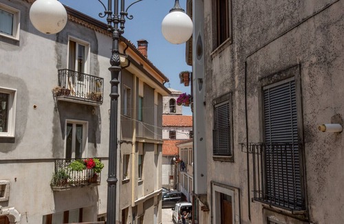 Montemarano House | House Court - Irpinia