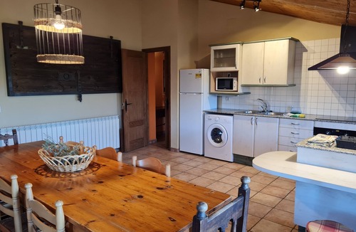 Pinos Cottage | House Galls for 10 people