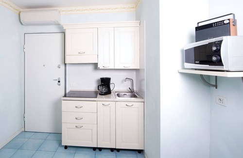 Toscolano Maderno Apartment | House