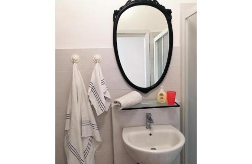Historic Centre Apartment | House San Salvario Next Station by Holiday World