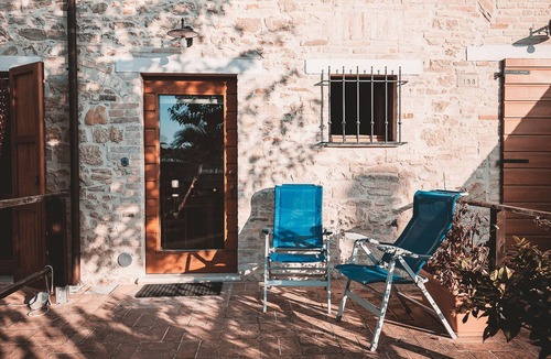 Fermo Apartment | House with beautiful view of the sea and olive trees - the jasmine borgocasalcristiana