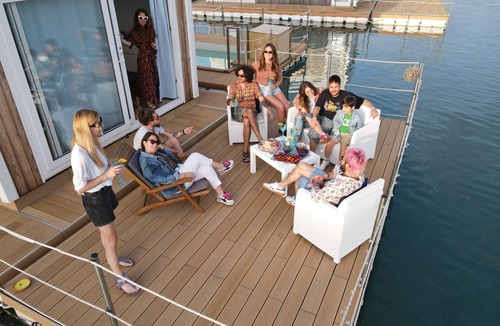 Bisceglie Boat Rental | Houseboat in Bisceglie harbor