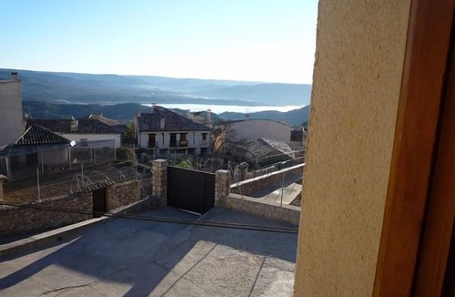 Alocen Cottage | "Ideal for families" - Spend 2 nights for € 560. From March 21 to April 2, 2019