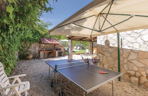 Montecchio House | Il cacciatore di lucciole