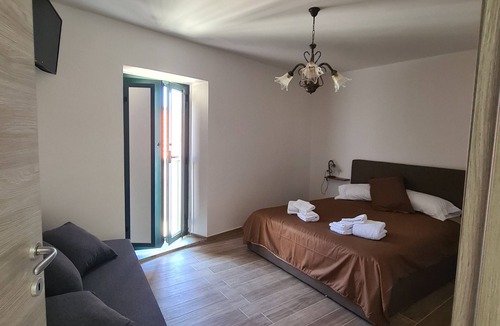 Santa Maria del Molise Hotel | Il Campanile