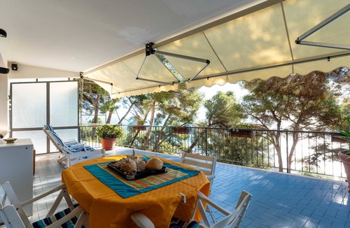 Capo Mimosa-Rollo Apartment | il nido sul Mare by Interhome