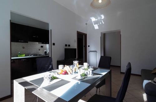 Lecco Apartment | Il Villaggio Family Apartment