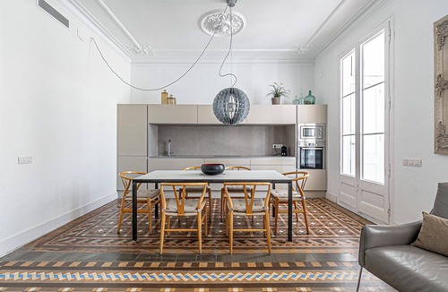 Eixample Condo | Impressive modernist apartment 20 mtrs from Paseo de Gracia