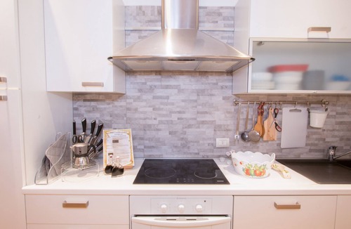 Castelvetro di Modena Apartment | In the historic center of Castelvetro Bed & Brekfast the glass castle