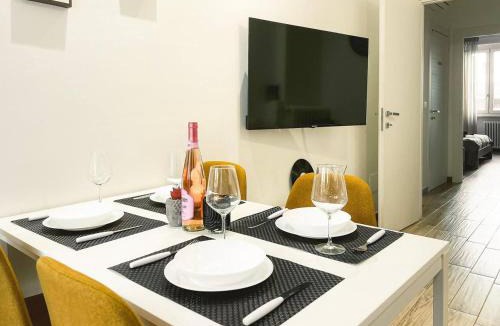 Santa Rita Apartment | Inalpi Arena Modern Suite