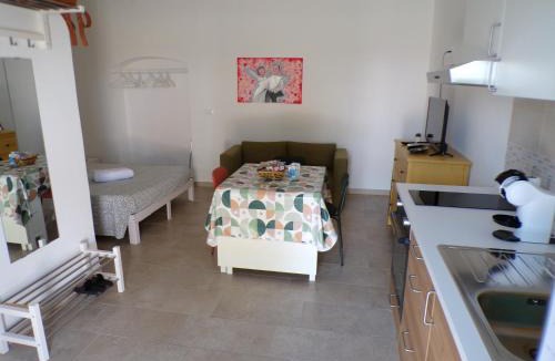 Bernalda House | Ionica 17