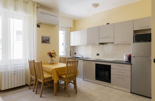 Turro Apartment | It feels just like home - Milan/Smart Lock