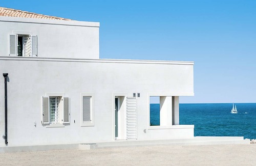 Portopalo di Capo Passero Villa | 180 m² Villa ∙ 5 bedrooms ∙ 10 guests
