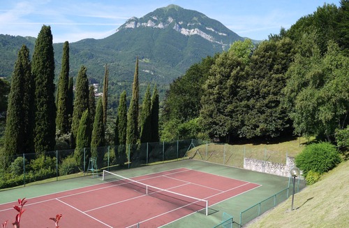 Menaggio Apartment | Italian Lake Apartment With Large Swimming Pool, Tennis Court, Lake Views, WiFi