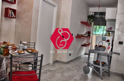 Tuscolano Apartment | J&B Bed & Breakfast
