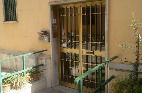Tuscolano Apartment | J&B Bed & Breakfast