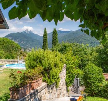 Caslino d'Erba House | J&J House