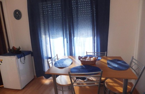 Roses Town Center Apartment | J&V Luxemburgo 3